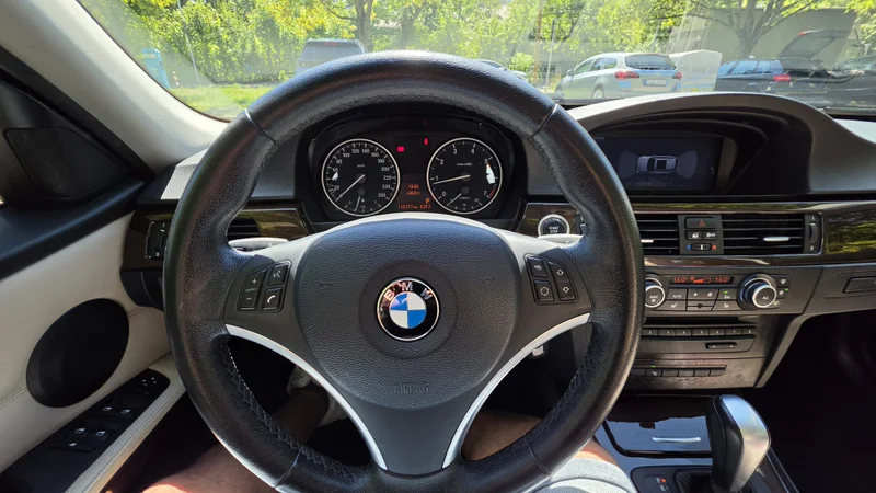 BMW 3 Series E90 (2005-2012) – 24