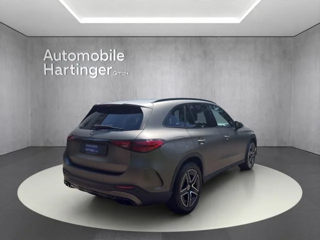 MERCEDES-BENZ GLC 220 – 6