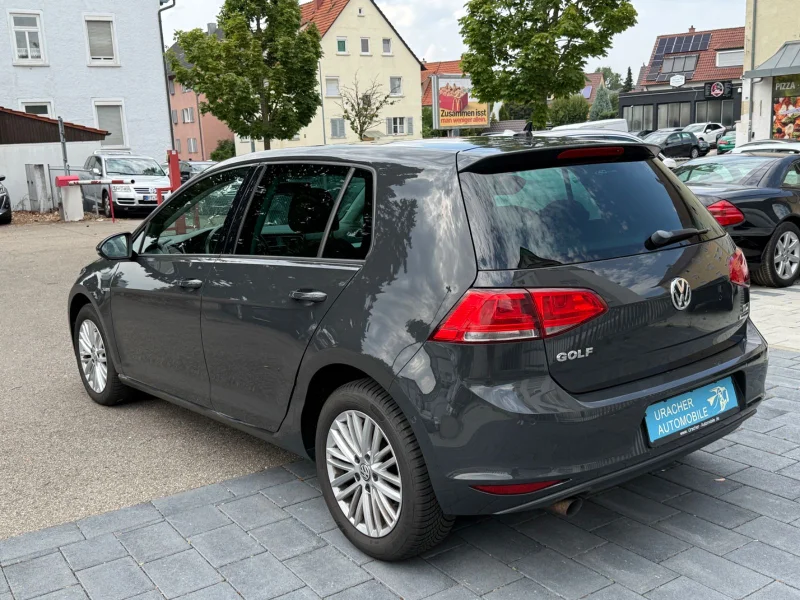 Volkswagen Golf – 8