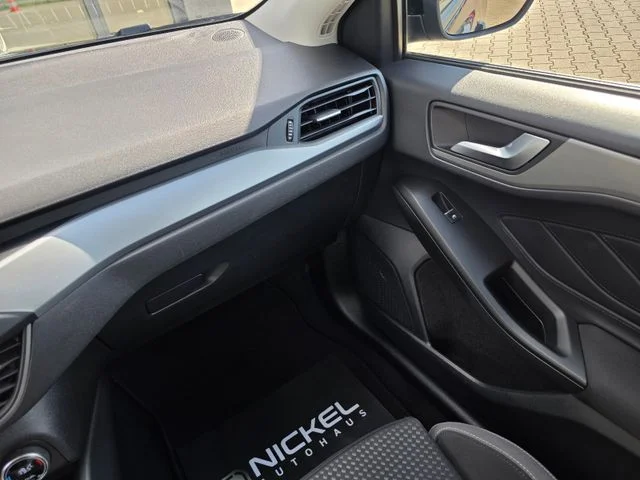 Ford Focus – 29