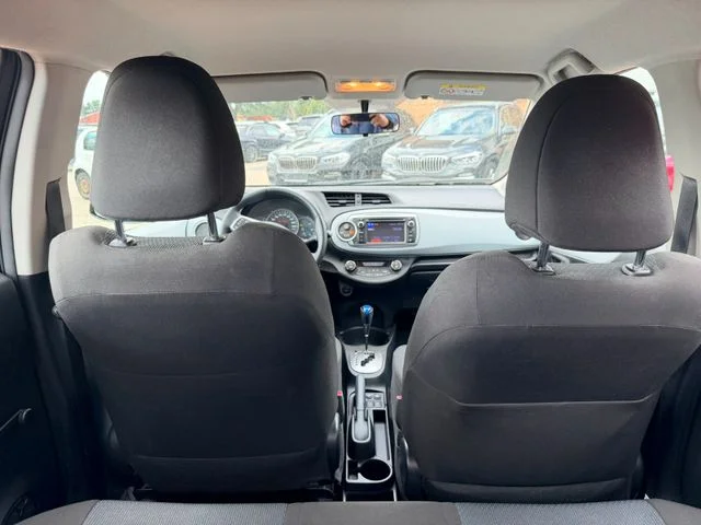TOYOTA Yaris – 6