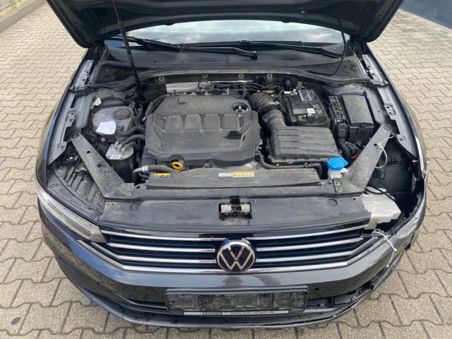 VW Passat Variant – 12