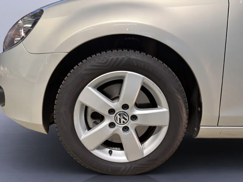 Volkswagen Golf – 10