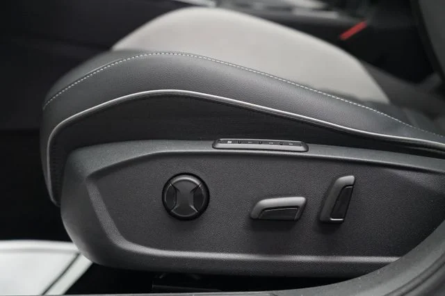 VW Golf – 16