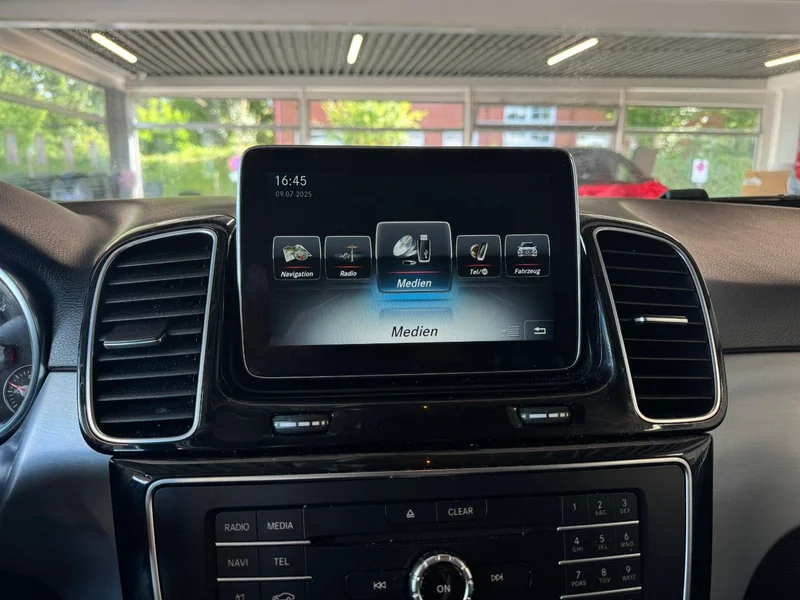 Mercedes-Benz GLE 350 – 15