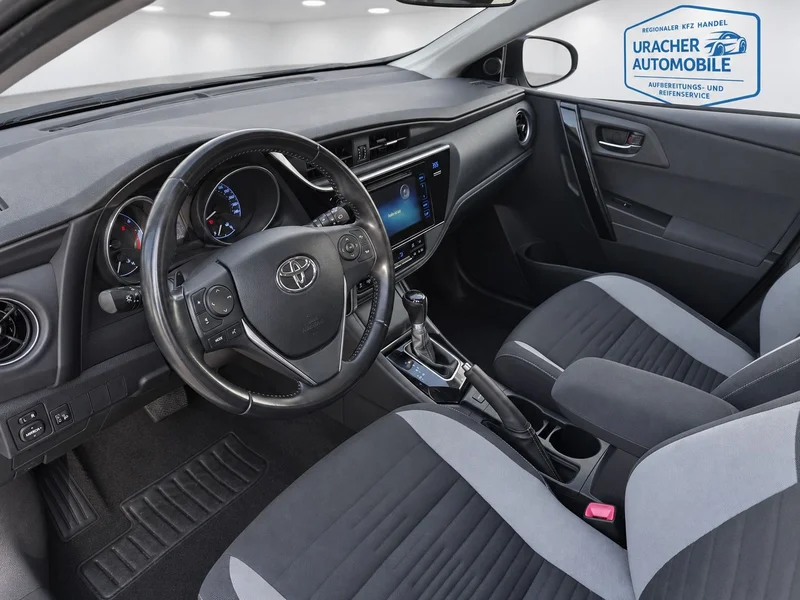 Toyota Auris – 10