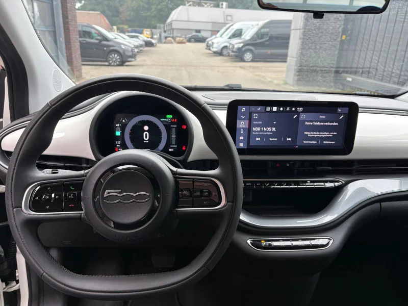 Fiat 500e Cabrio – 13