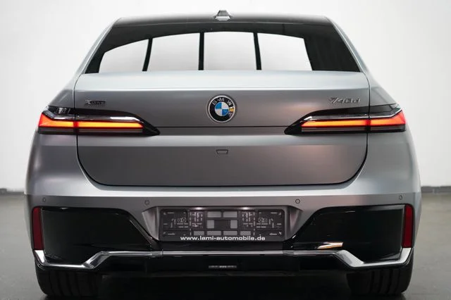 BMW 740 – 5