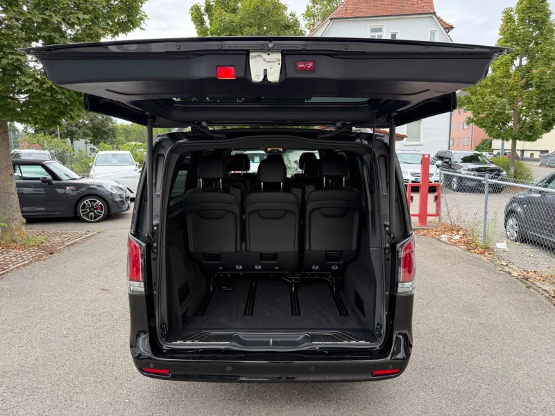 Mercedes-Benz V 300 – 22