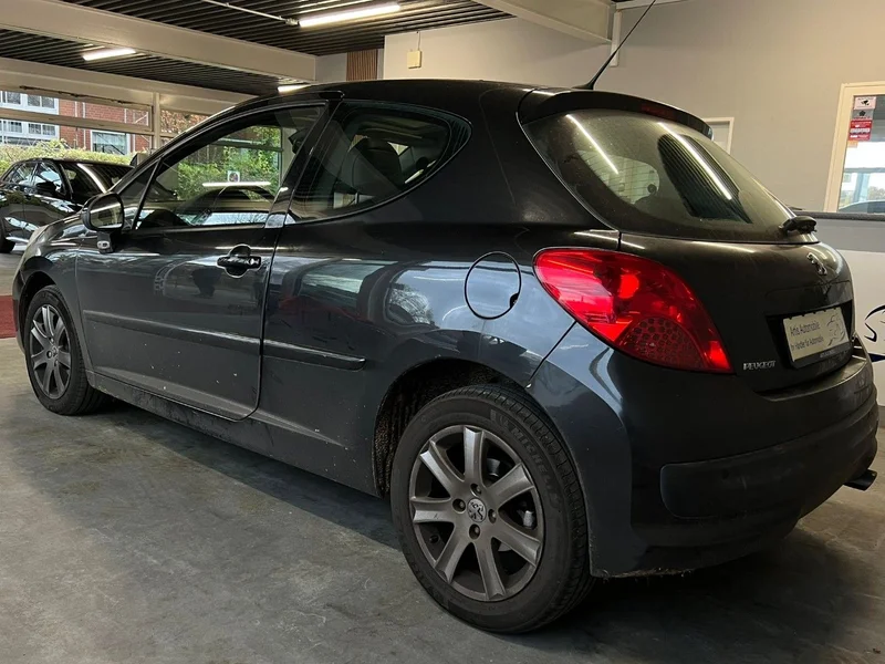 Peugeot 207 – 4