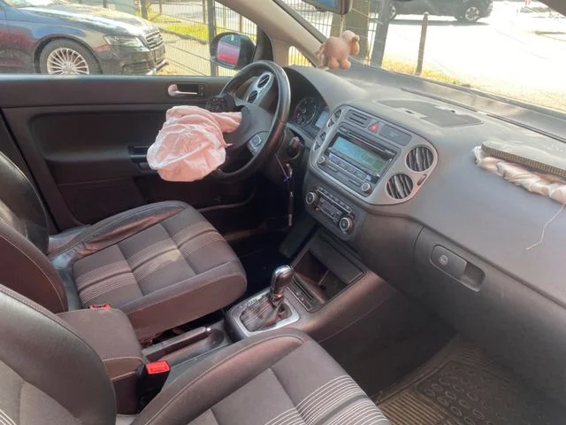 VW Golf – 24
