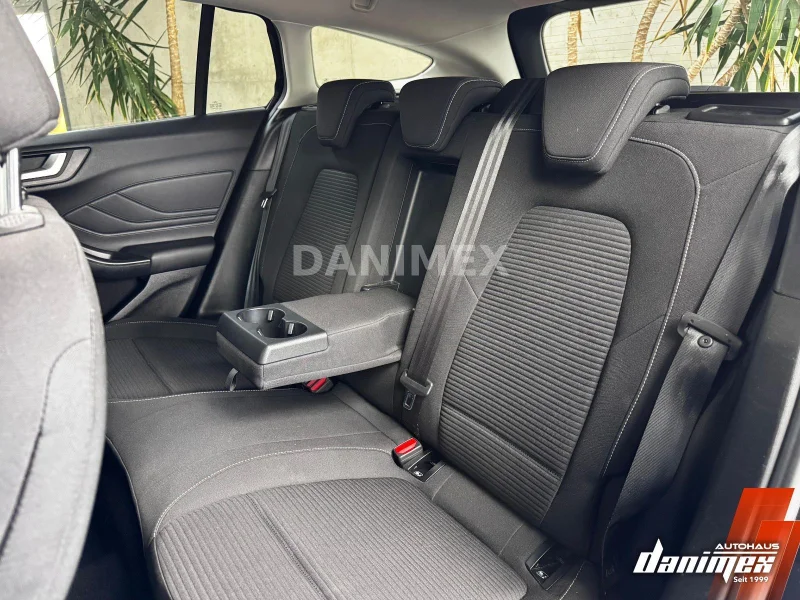 Ford Focus – 10