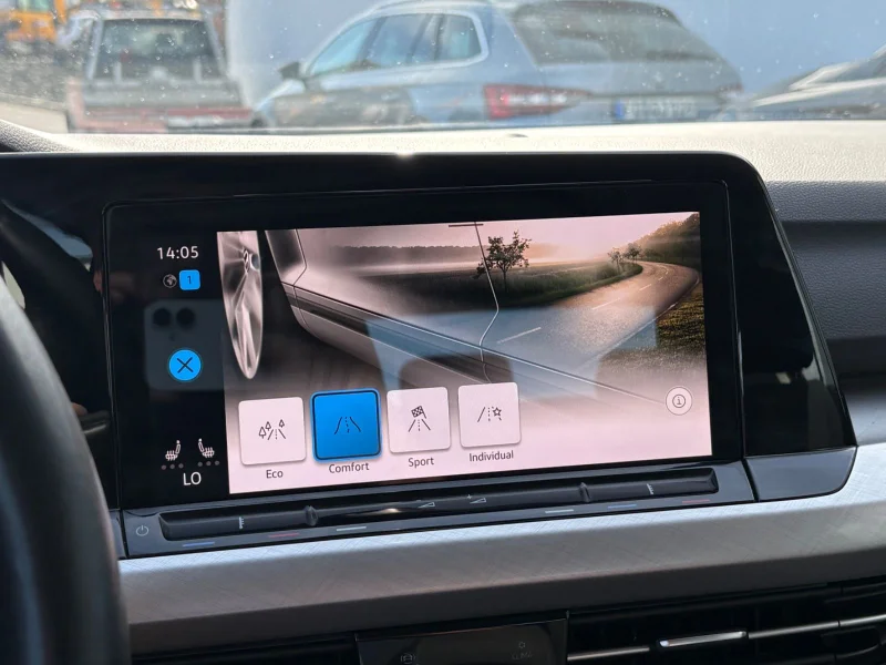 Volkswagen Golf – 17