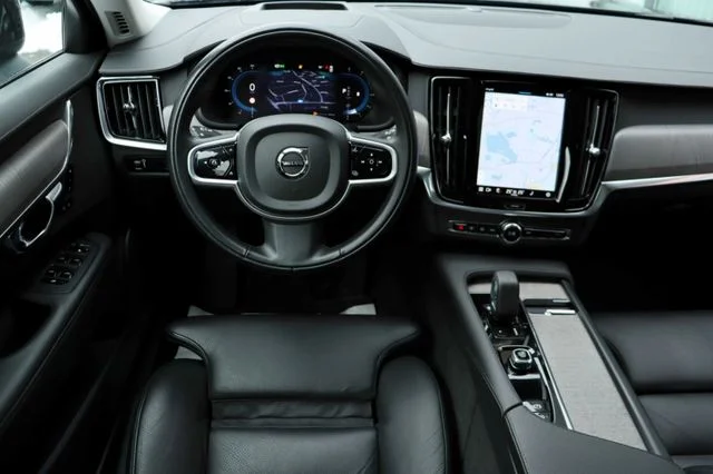 Volvo V90 Cross Country – 13