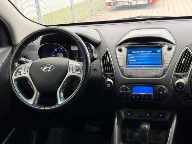 Hyundai ix35 – 18