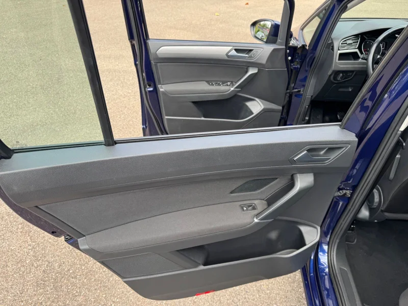 Volkswagen Touran – 17