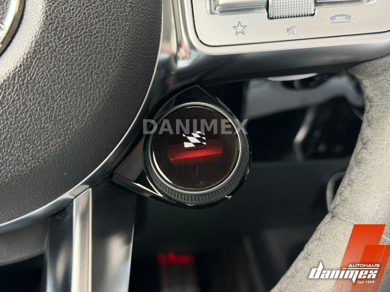 Mercedes-Benz CLA 45 AMG – 35