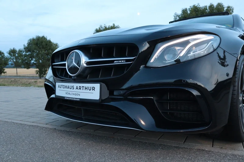 Mercedes-Benz E 63 AMG – 4