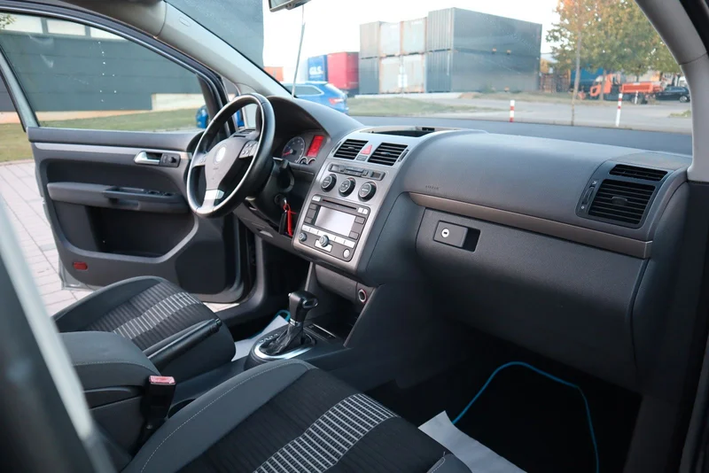 Volkswagen Touran – 13