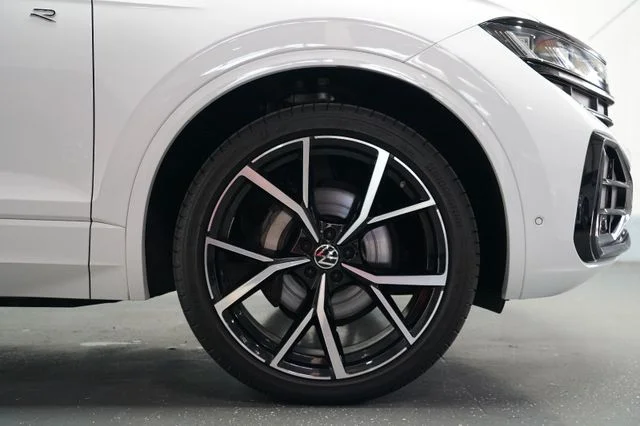 VW Touareg – 13