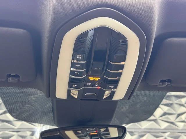 Porsche Cayenne – 28