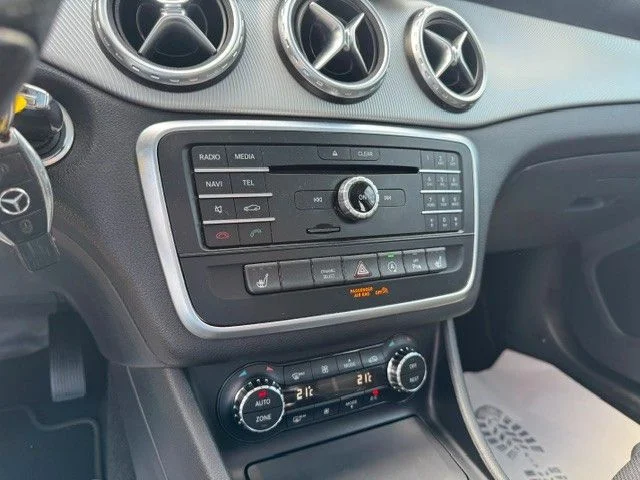 Mercedes-Benz GLA 200 – 22