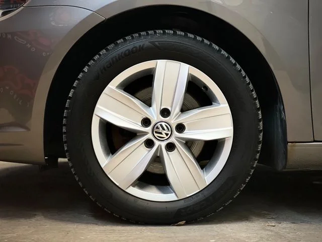 Volkswagen Touran – 11