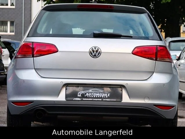 Volkswagen Golf – 15