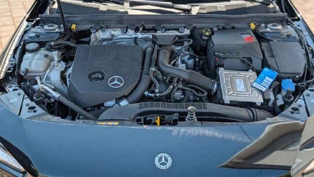 MERCEDES-BENZ CLA 180 Shooting Brake – 25