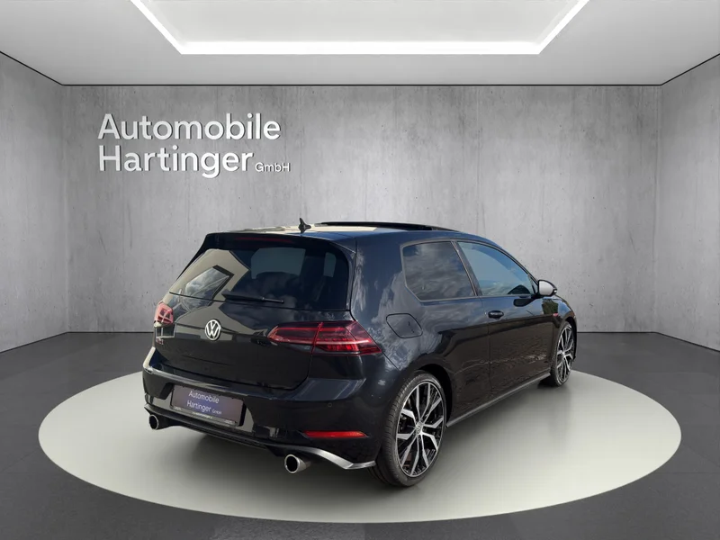 Volkswagen Golf – 6