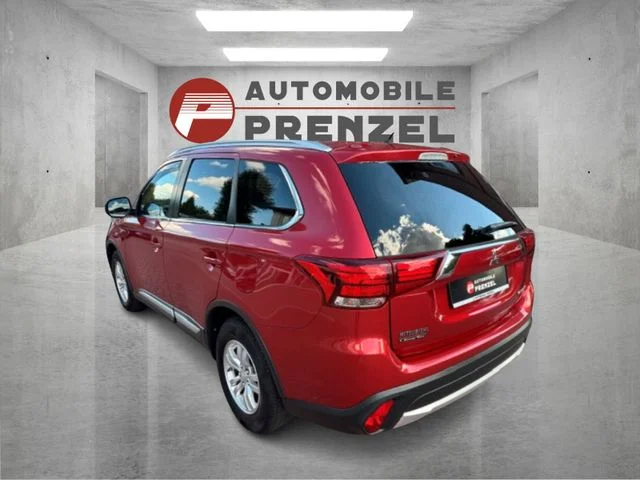Mitsubishi Outlander – 3