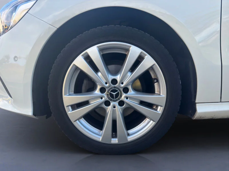 Mercedes-Benz A 180 – 11