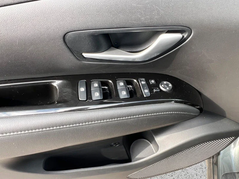 Hyundai Tucson – 12