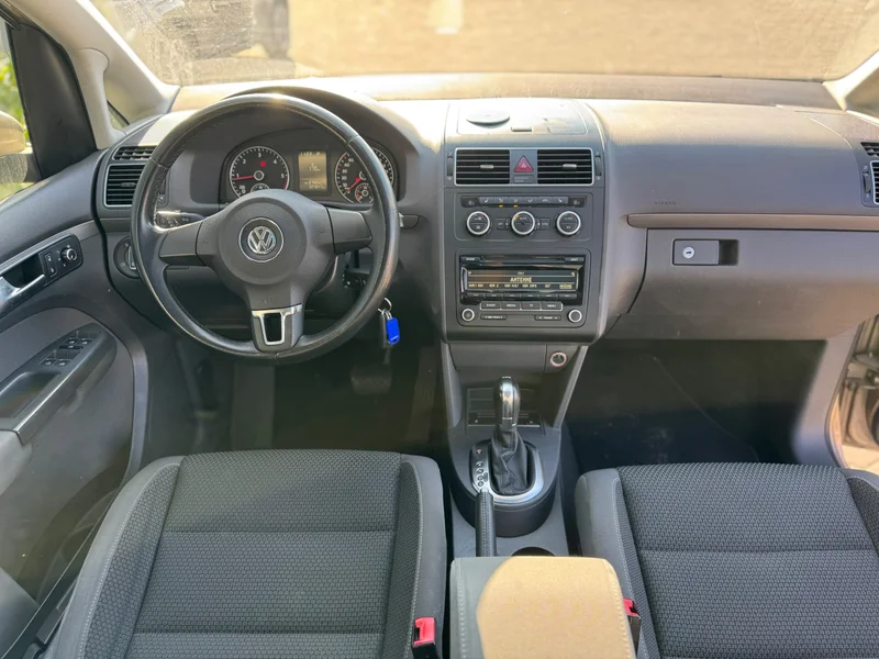 Volkswagen Touran – 7