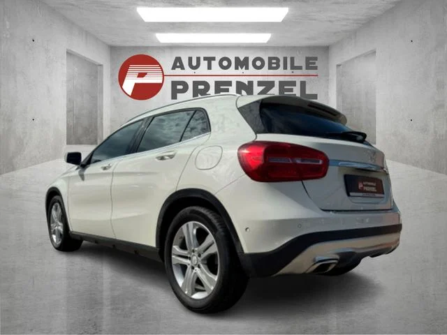 Mercedes-Benz GLA 200 – 10