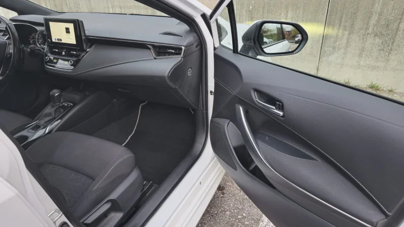 Toyota Corolla – 17