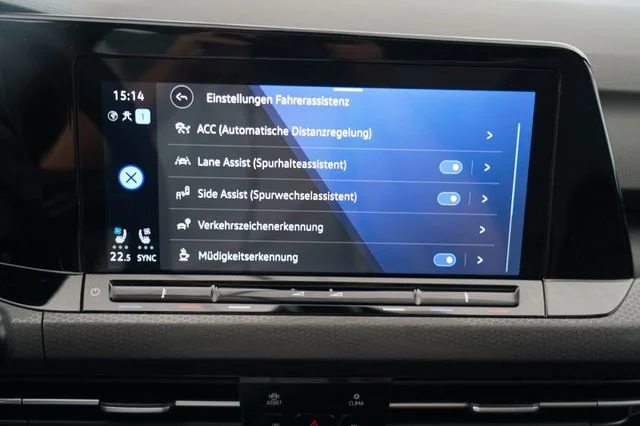 VW Golf – 22