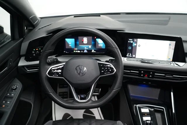VW Golf – 24