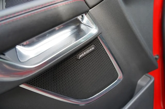 JAGUAR E-Pace – 15