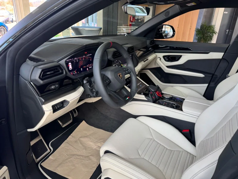 Lamborghini Urus – 30