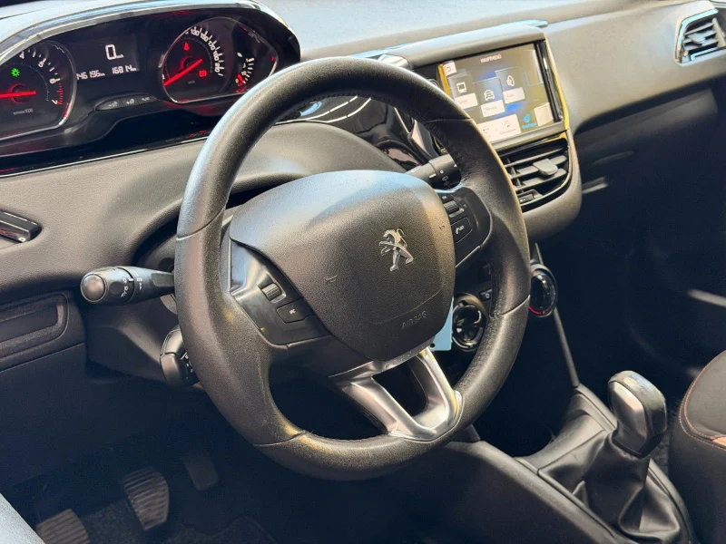 Peugeot 208 – 20