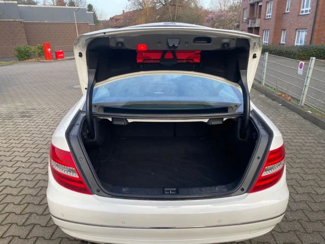 MERCEDES-BENZ C 180 – 9