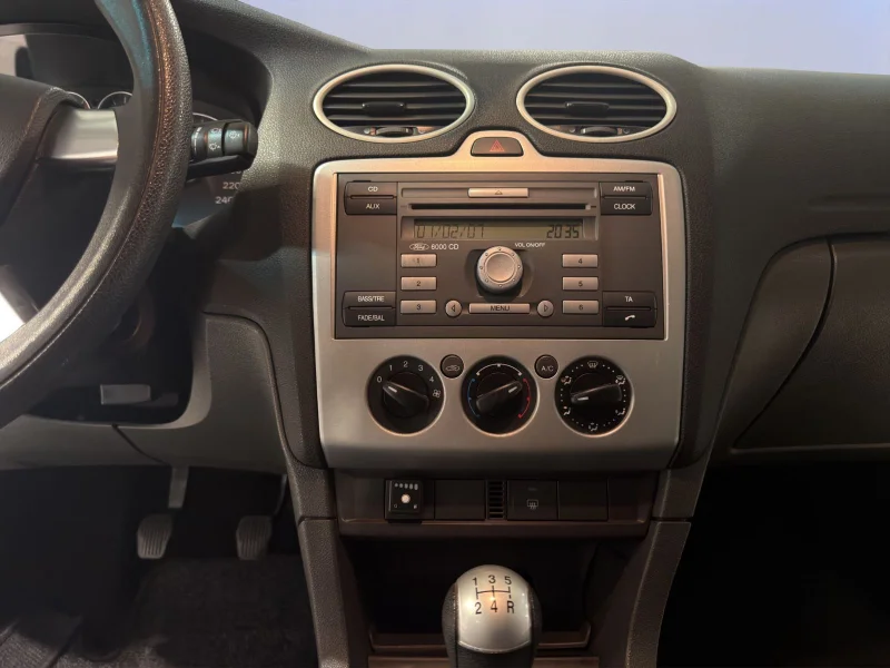 Ford Focus – 15