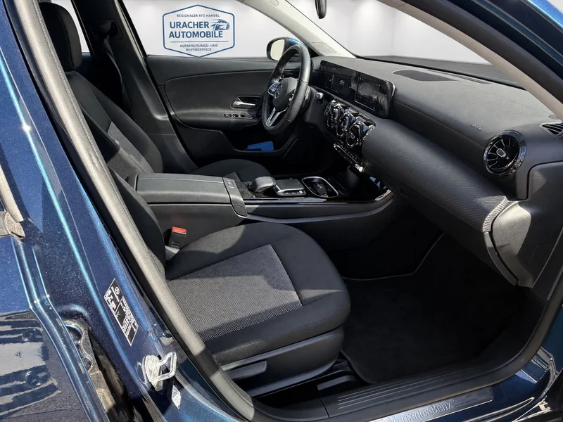 Mercedes-Benz A 200 – 11