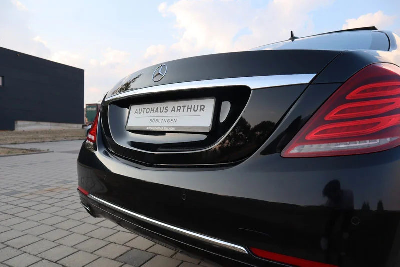 Mercedes-Benz S 600 – 8