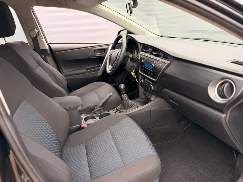 Toyota Auris II (2012-) – 17