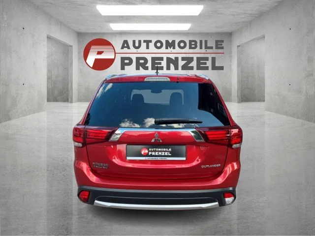 Mitsubishi Outlander – 4