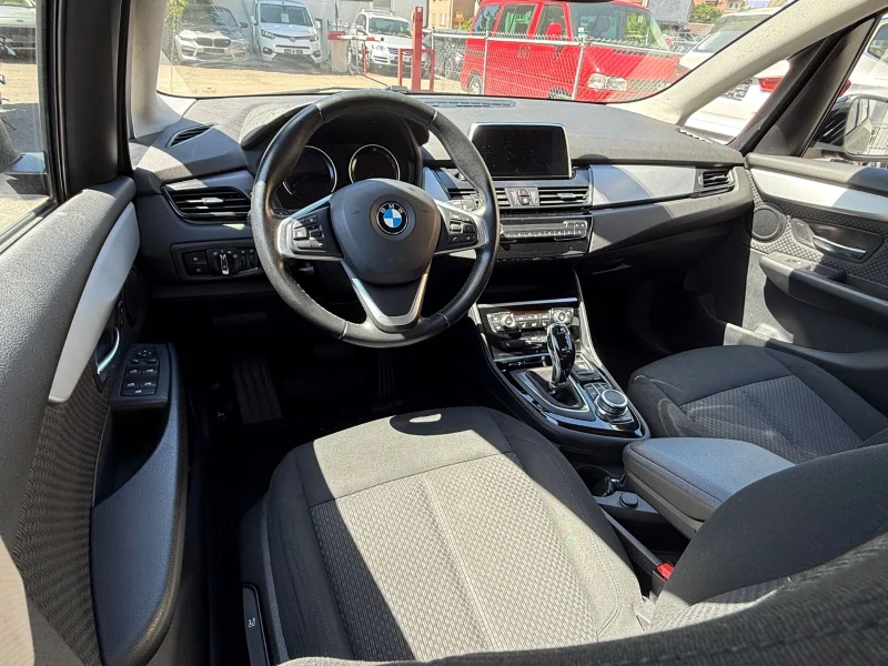 BMW 218 – 11