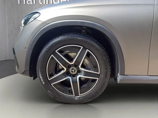 MERCEDES-BENZ GLC 220 – 17