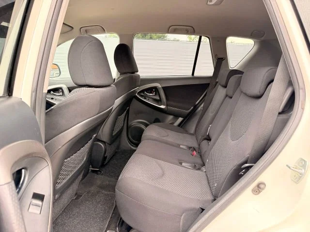 Toyota RAV 4 – 28